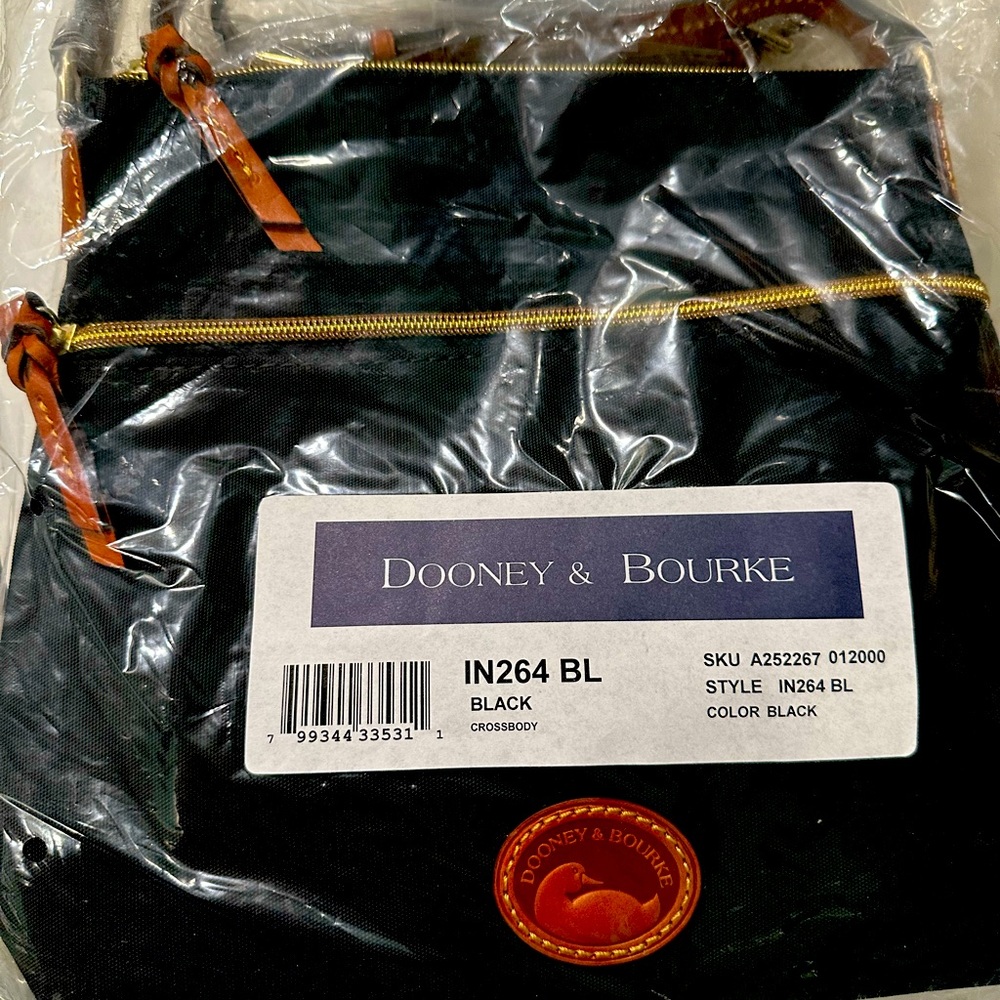 NWT Dooney & Bourke IN 264 black nylon crossbody bag